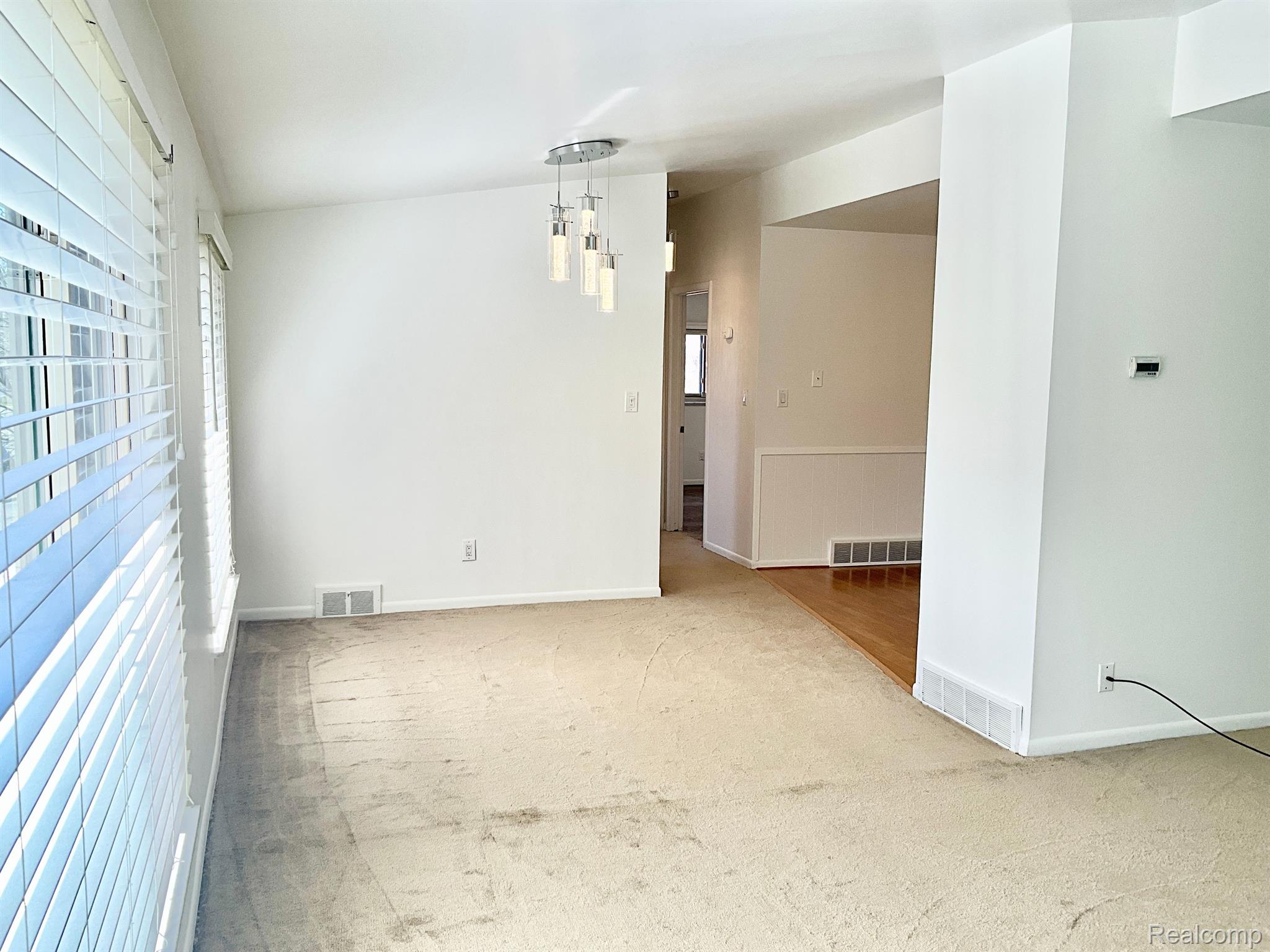 928 N ADAMS Road 8