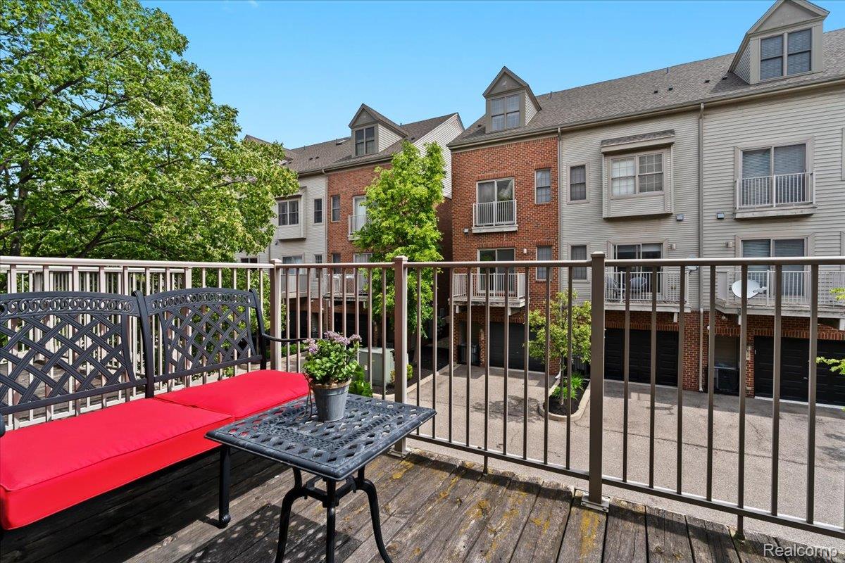 531 Graten Street