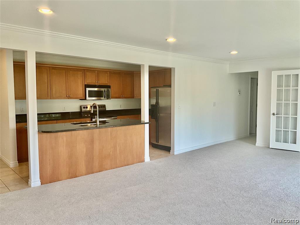 1115 N Old Woodward Avenue