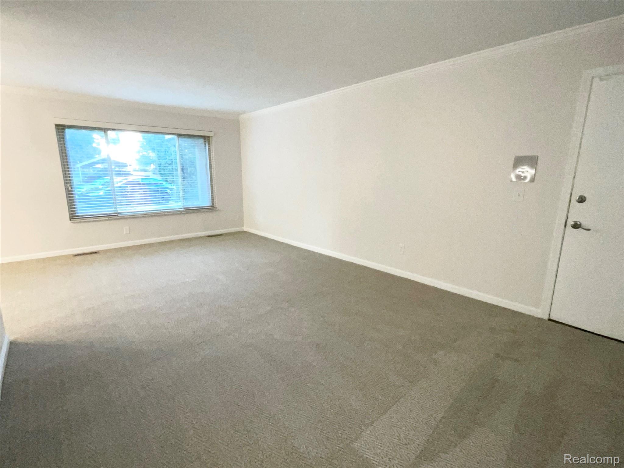 928 N Adams Road 2