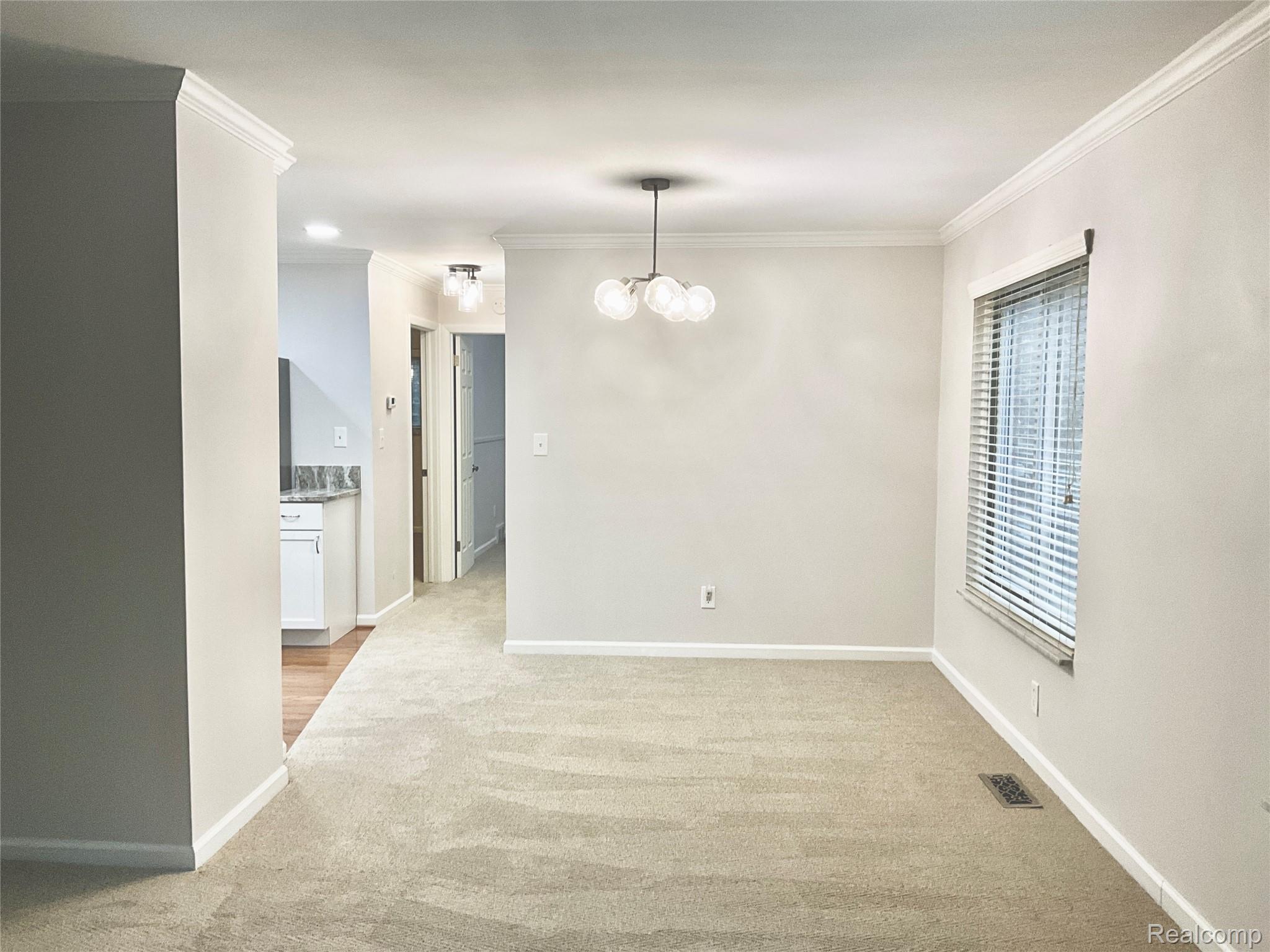 928 N Adams Road 2