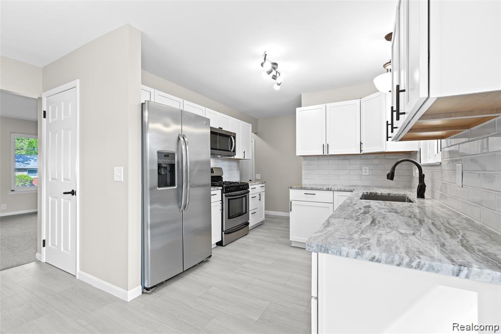 580 Colebrook