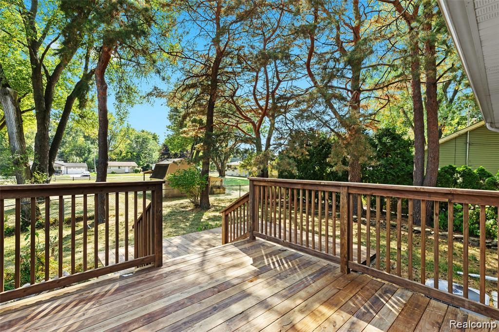 580 Colebrook