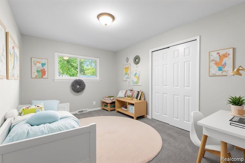 580 Colebrook