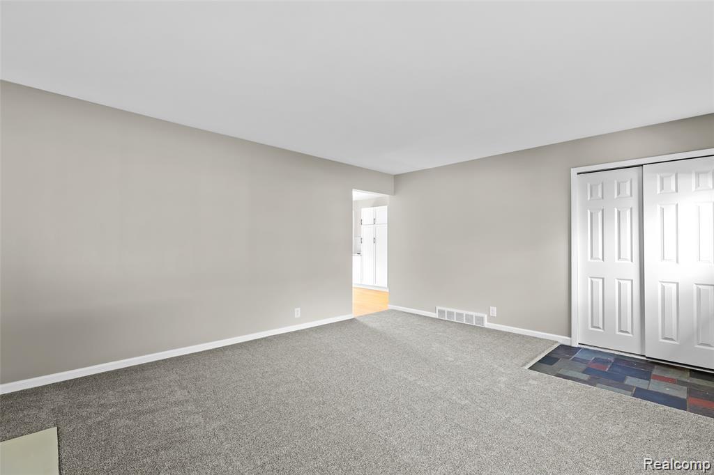 580 Colebrook