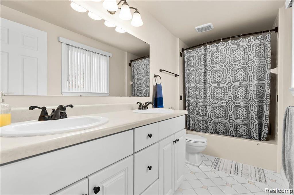 11475 Cedar Lane