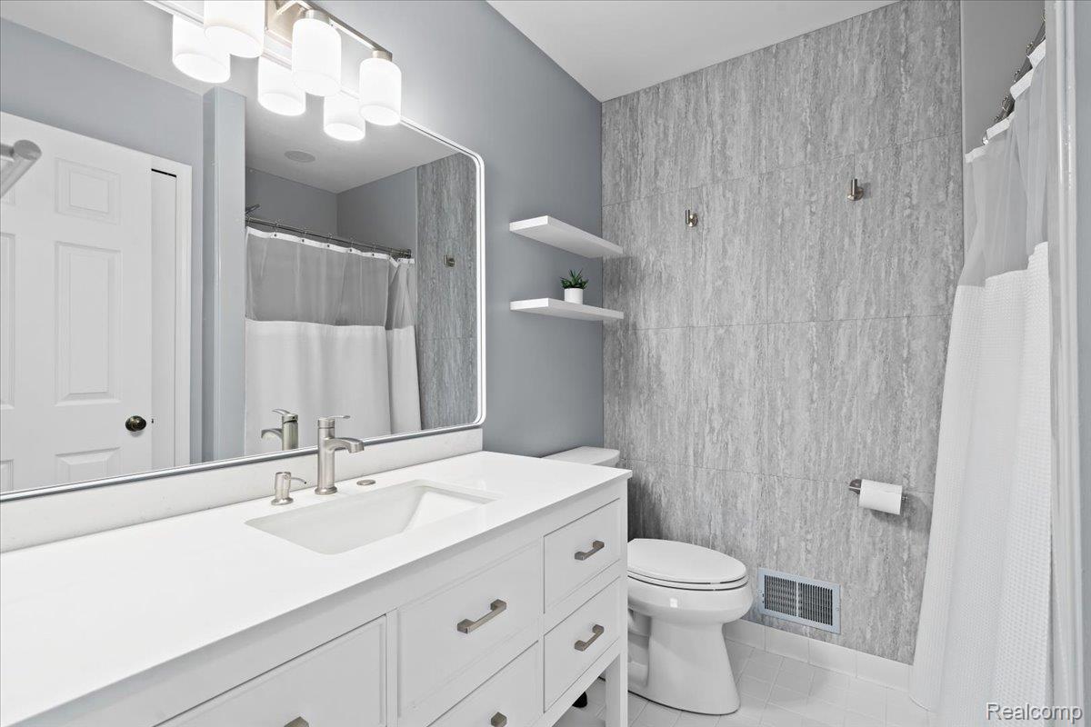 3186 Hidden Trail
