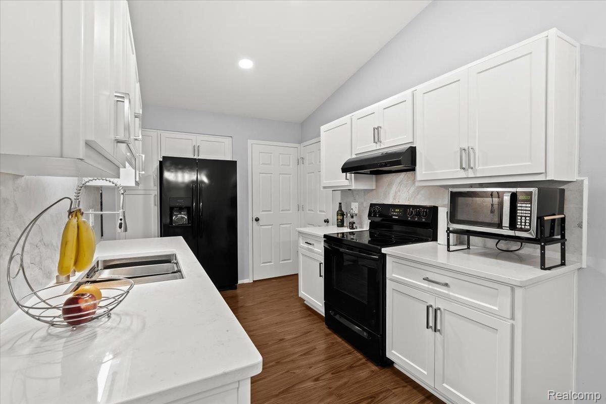 3186 Hidden Trail