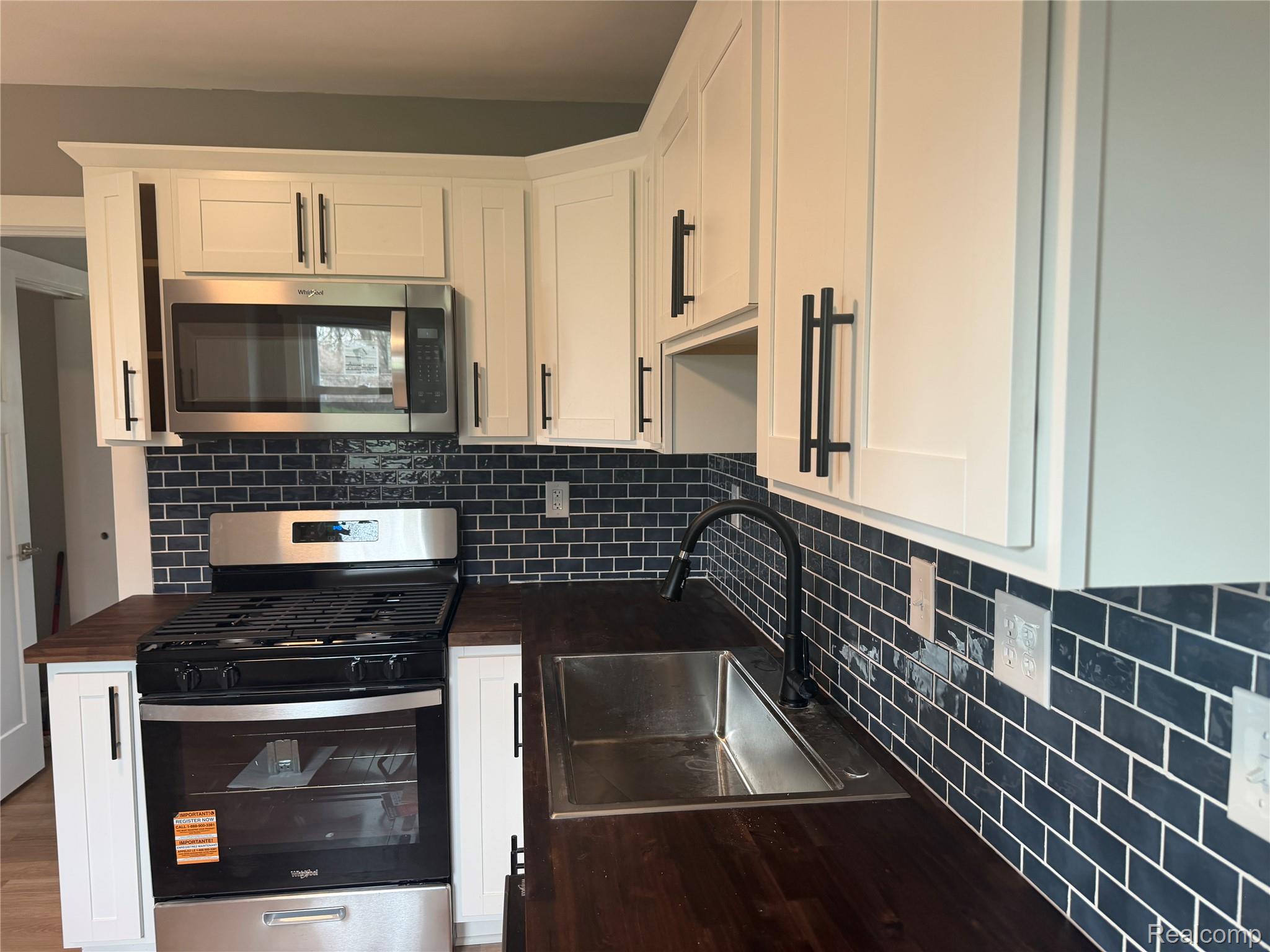 106 W Cornell Avenue