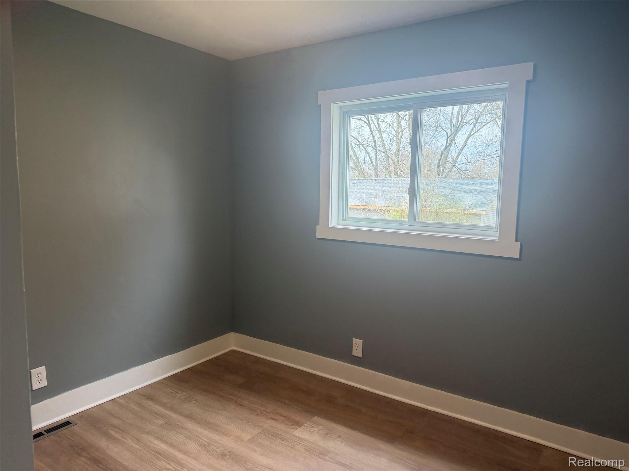 106 W Cornell Avenue