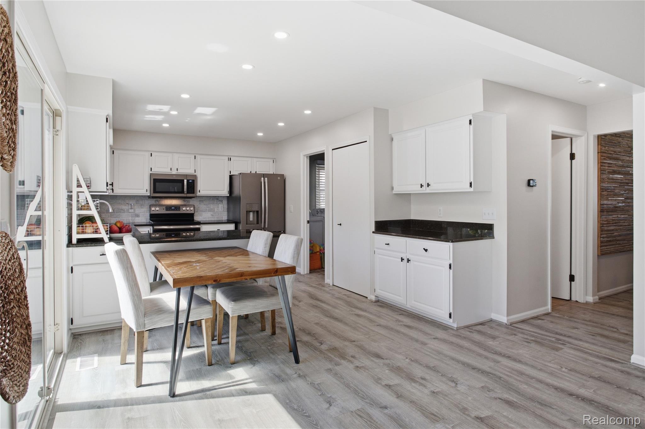 18488 Manor Lane