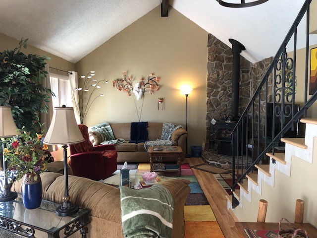 25 Pendaries Village Lane