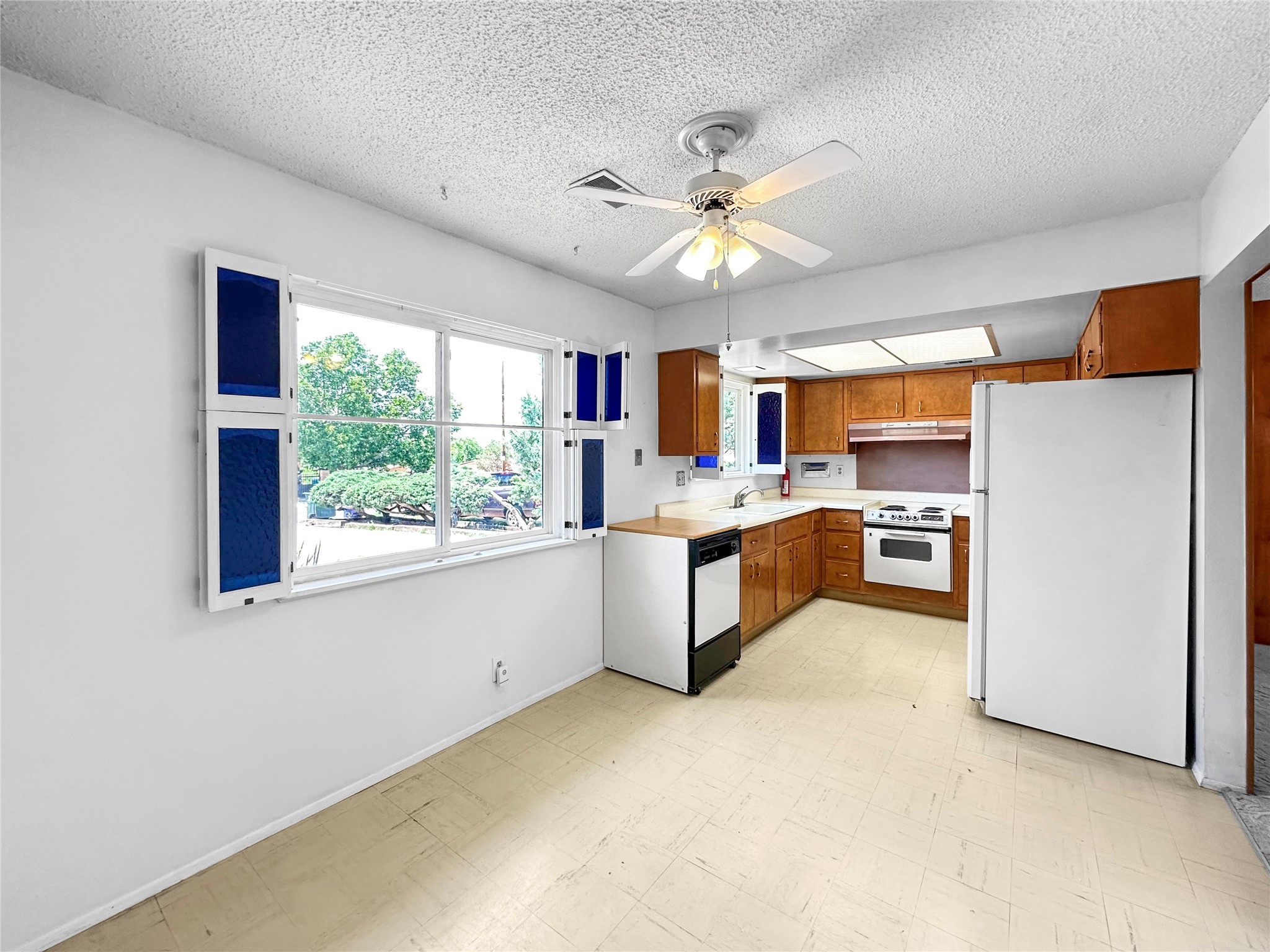 2937 Camino Principe