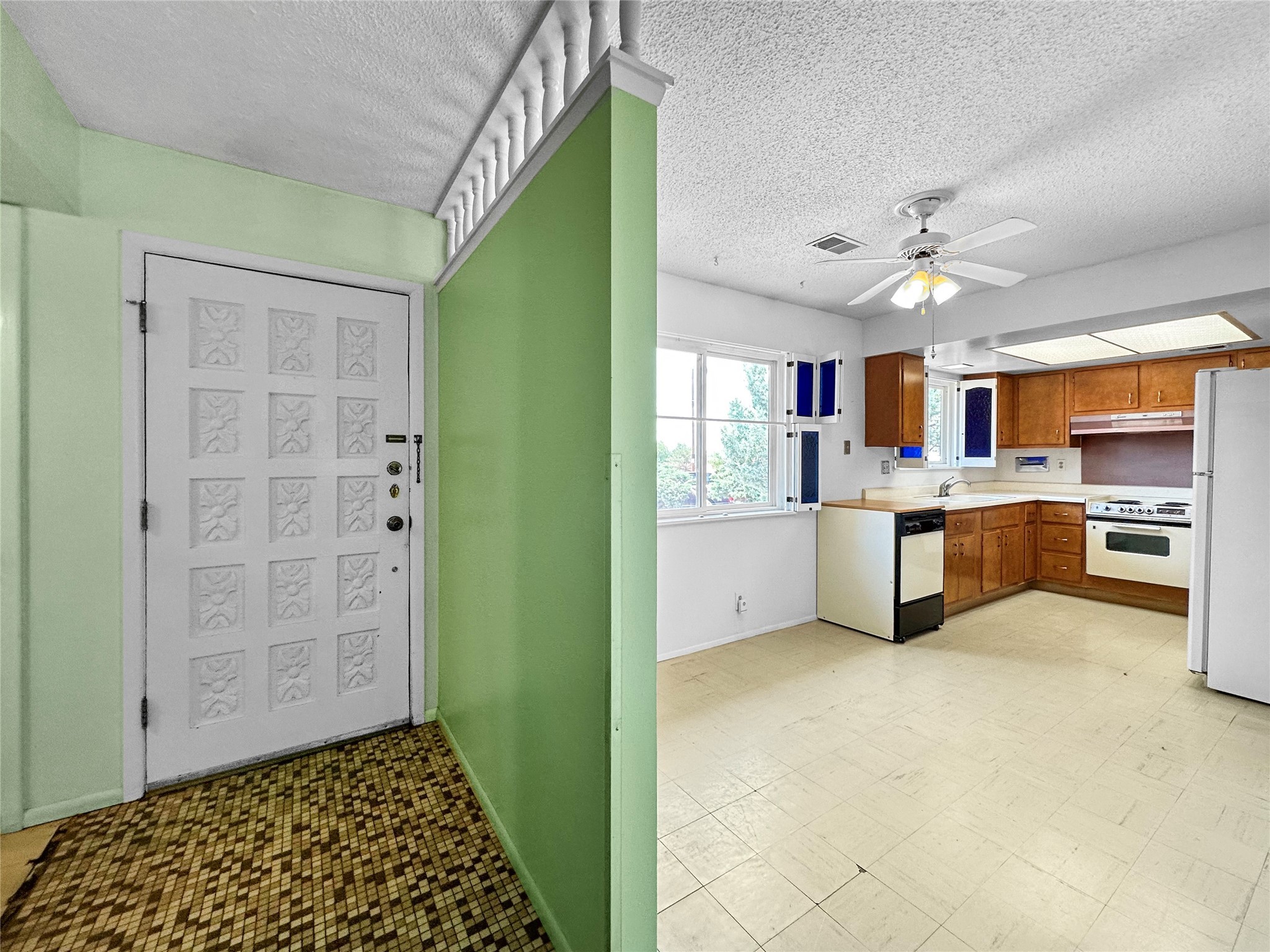 2937 Camino Principe
