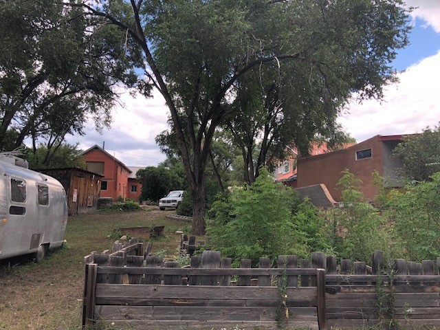 309 Floresta Street