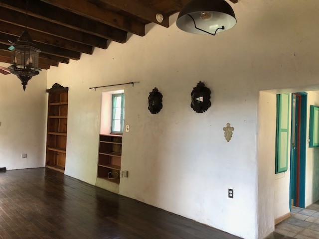 309 Floresta Street