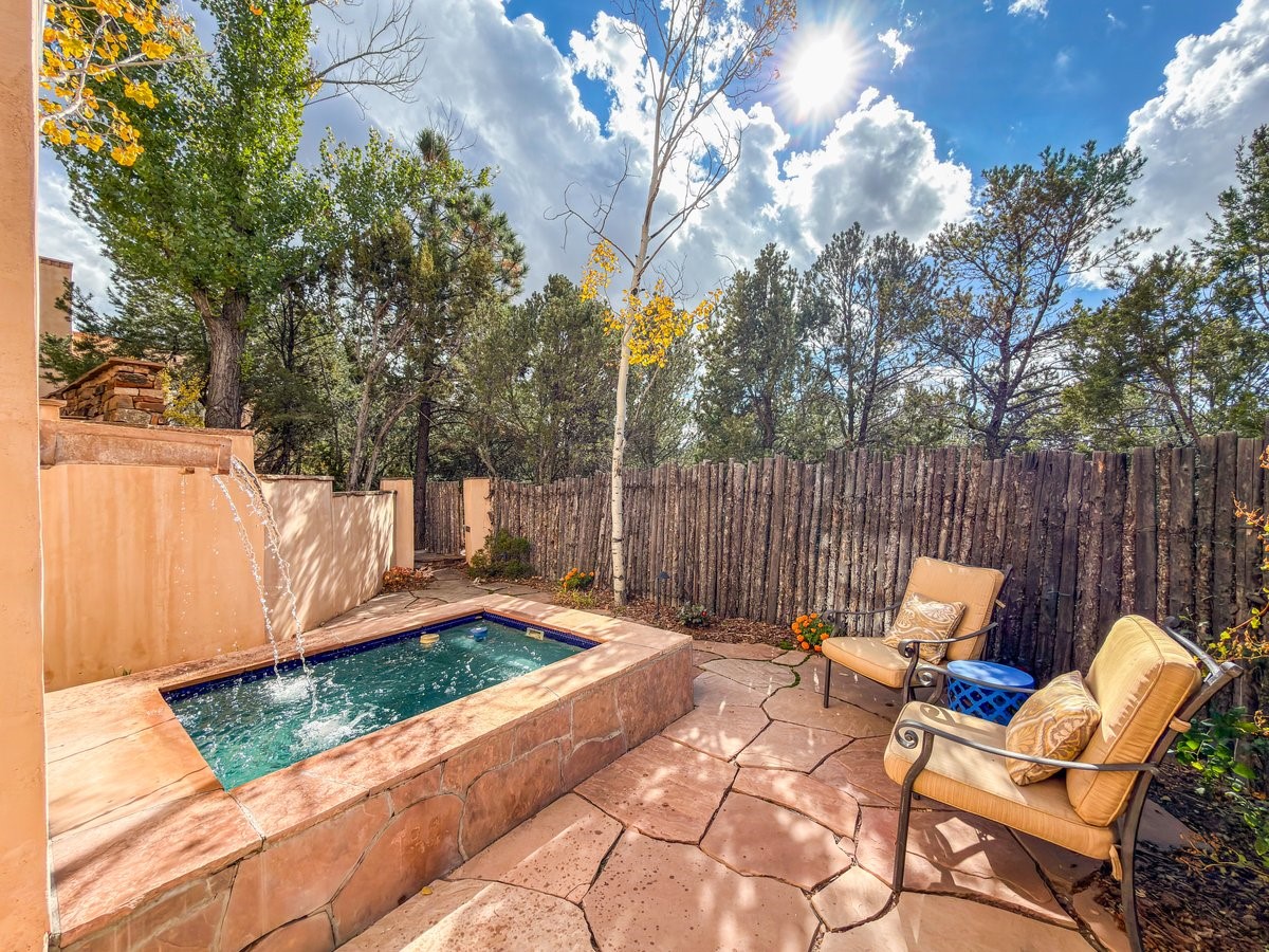 1054 Encantado Drive