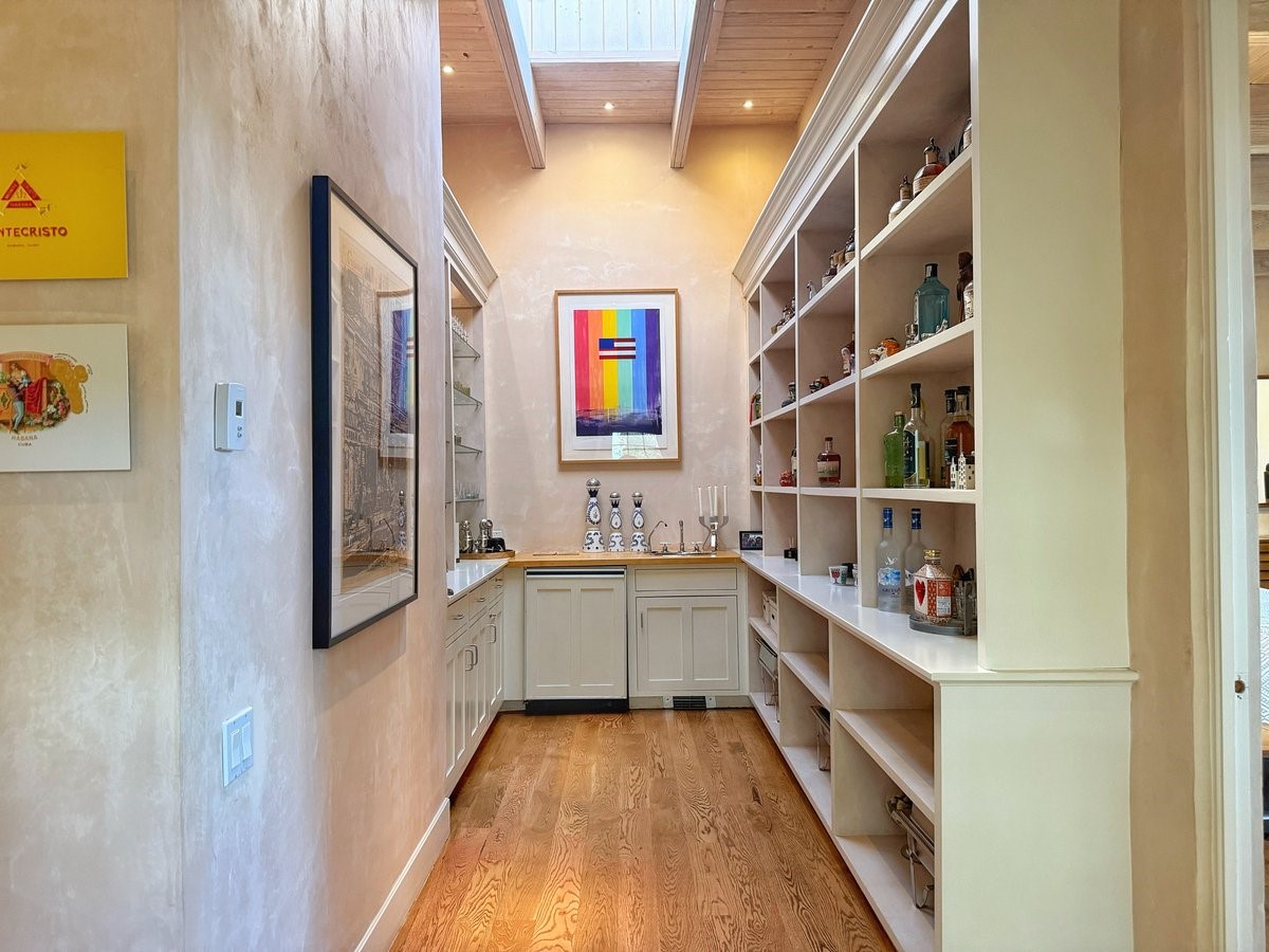 1054 Encantado Drive