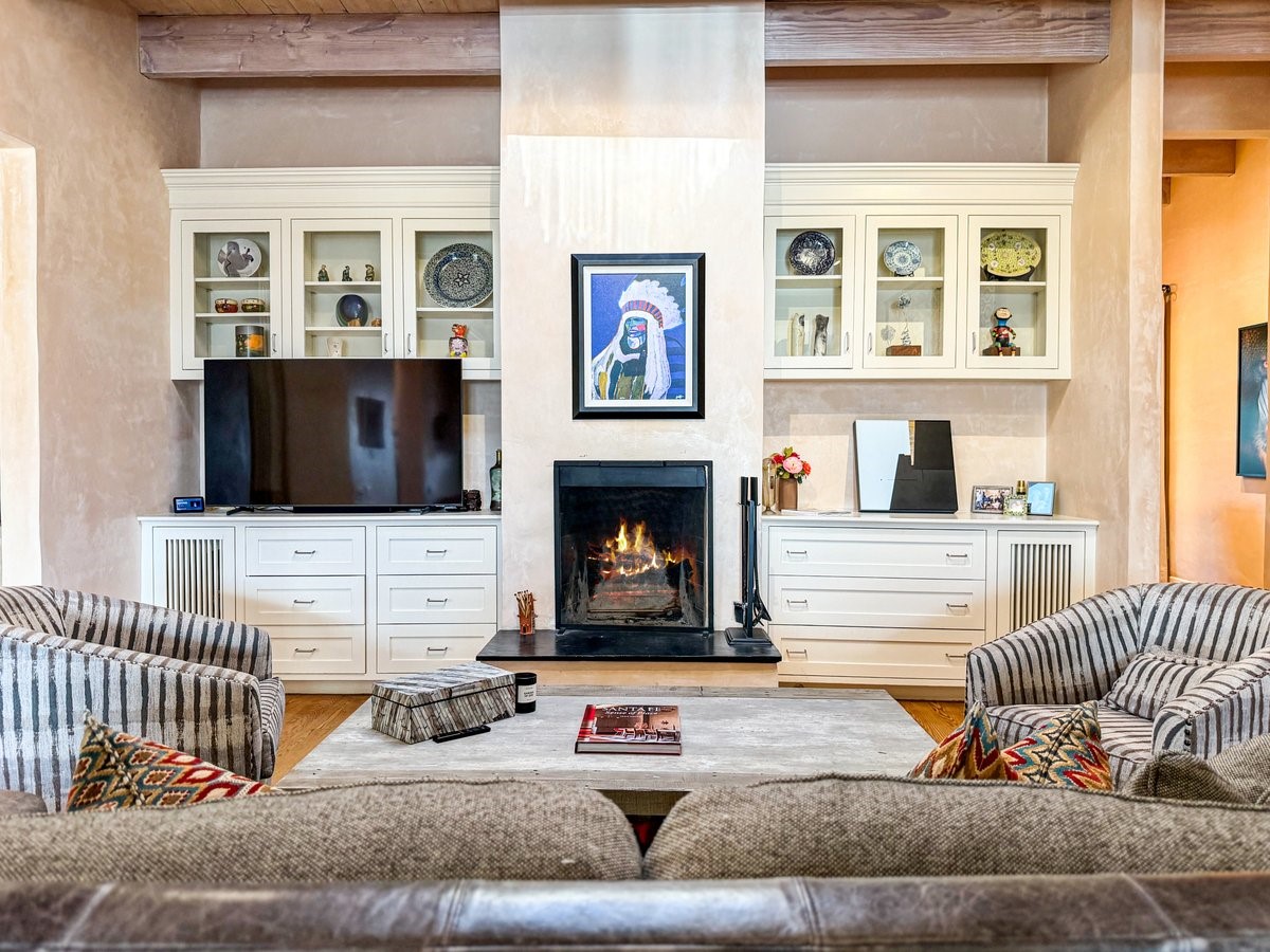 1054 Encantado Drive