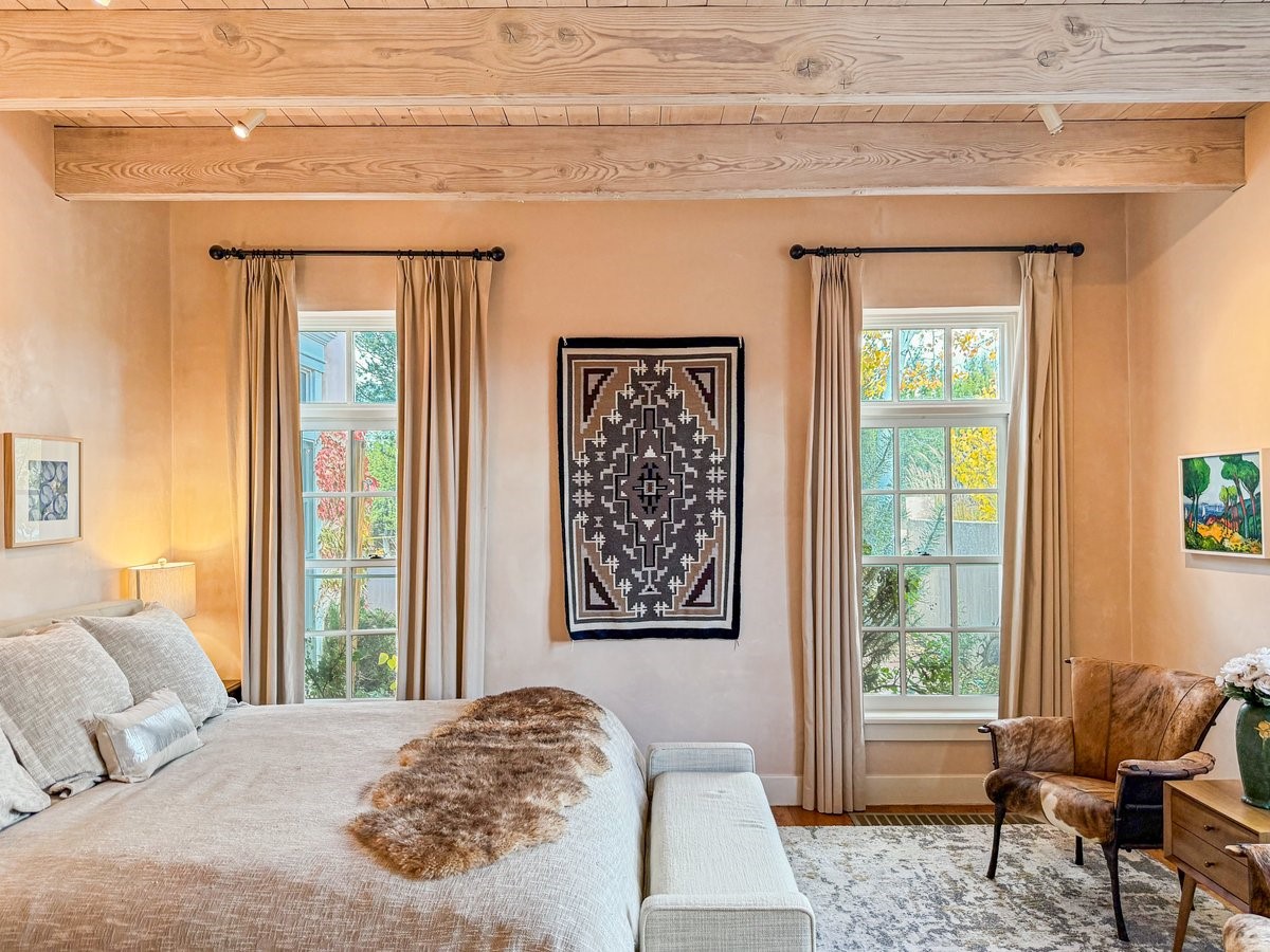 1054 Encantado Drive