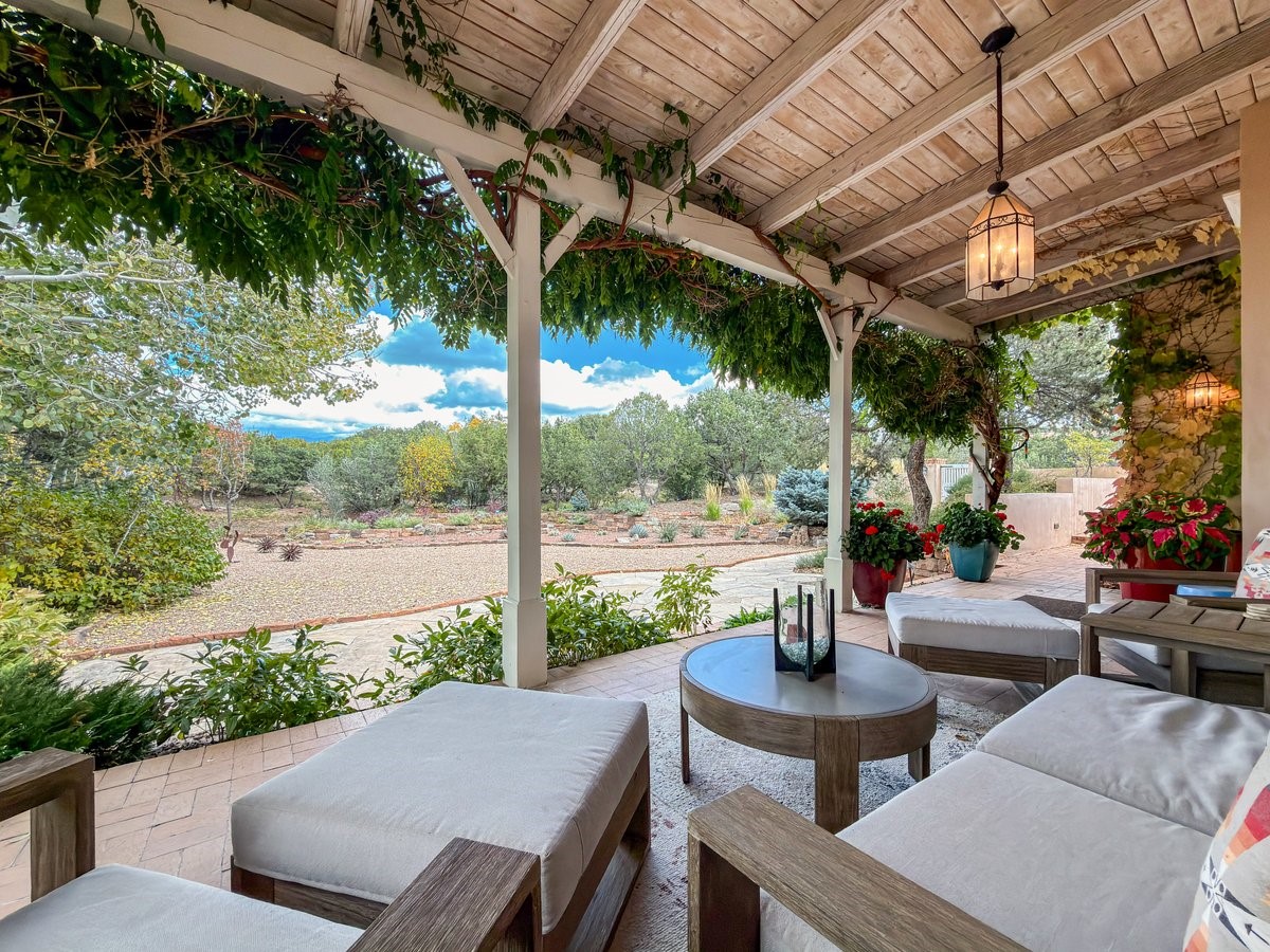 1054 Encantado Drive