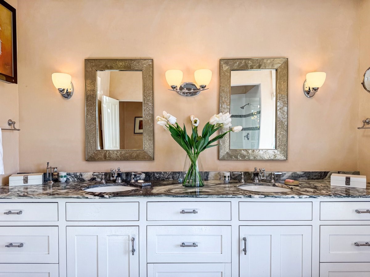 1054 Encantado Drive