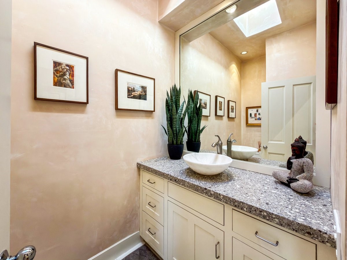 1054 Encantado Drive