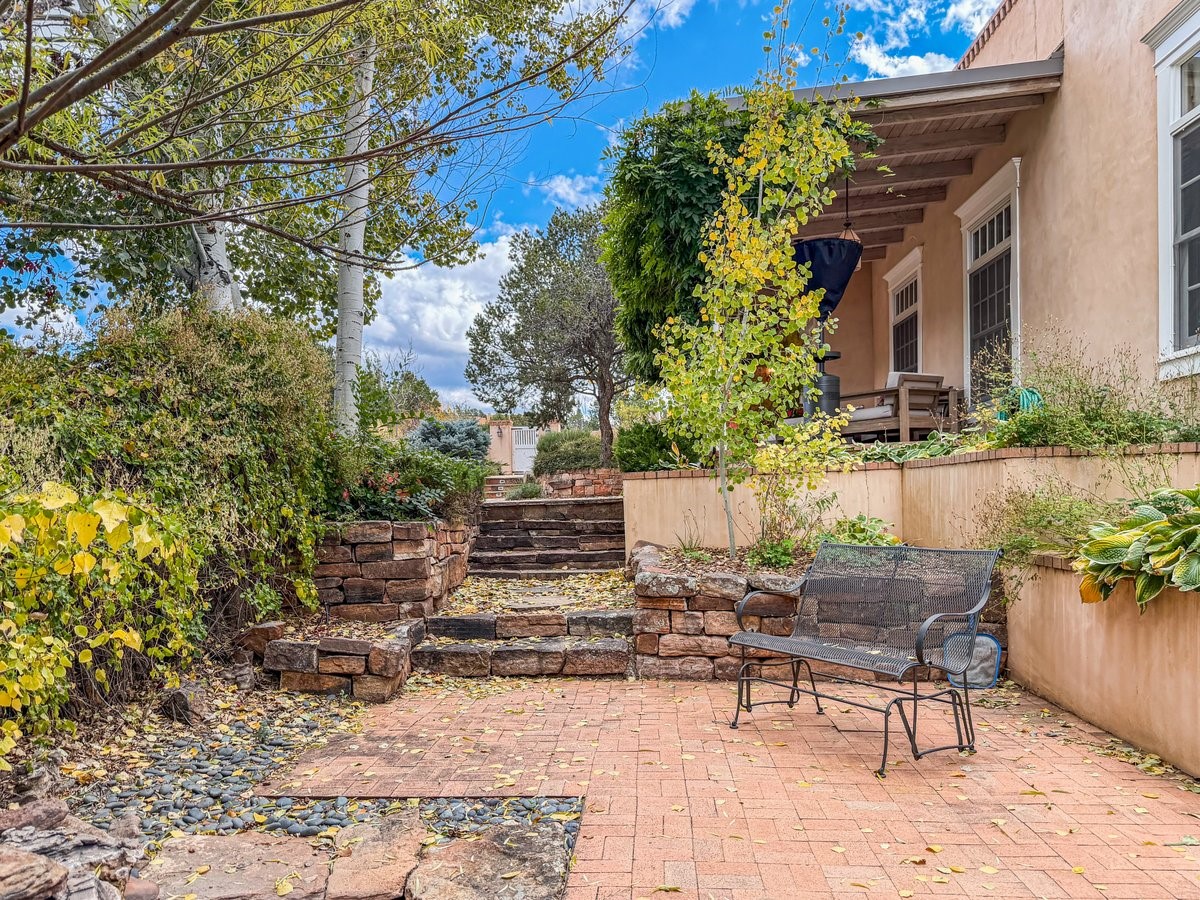 1054 Encantado Drive