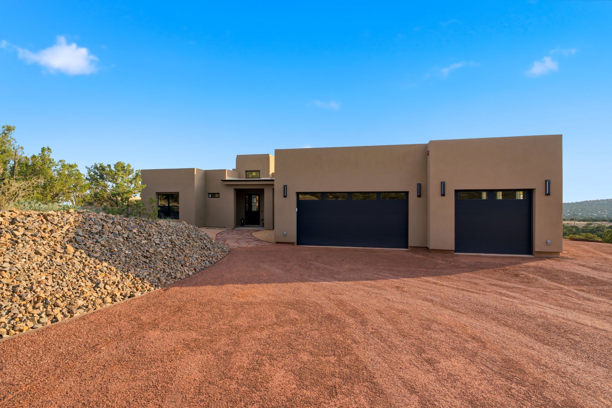 24 W Longview Drive