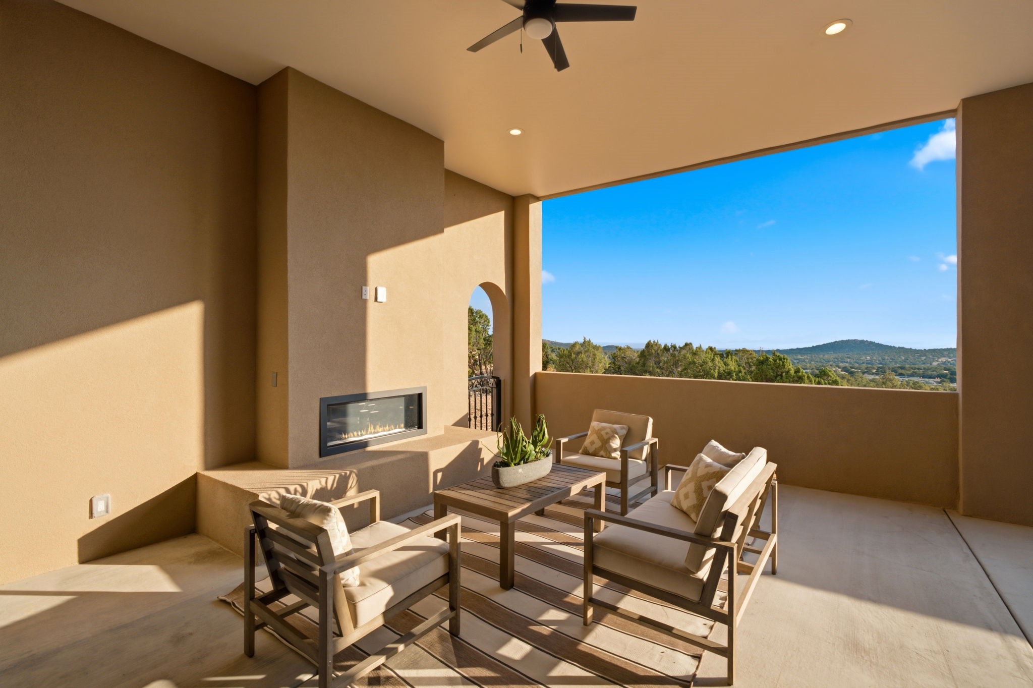 24 W Longview Drive