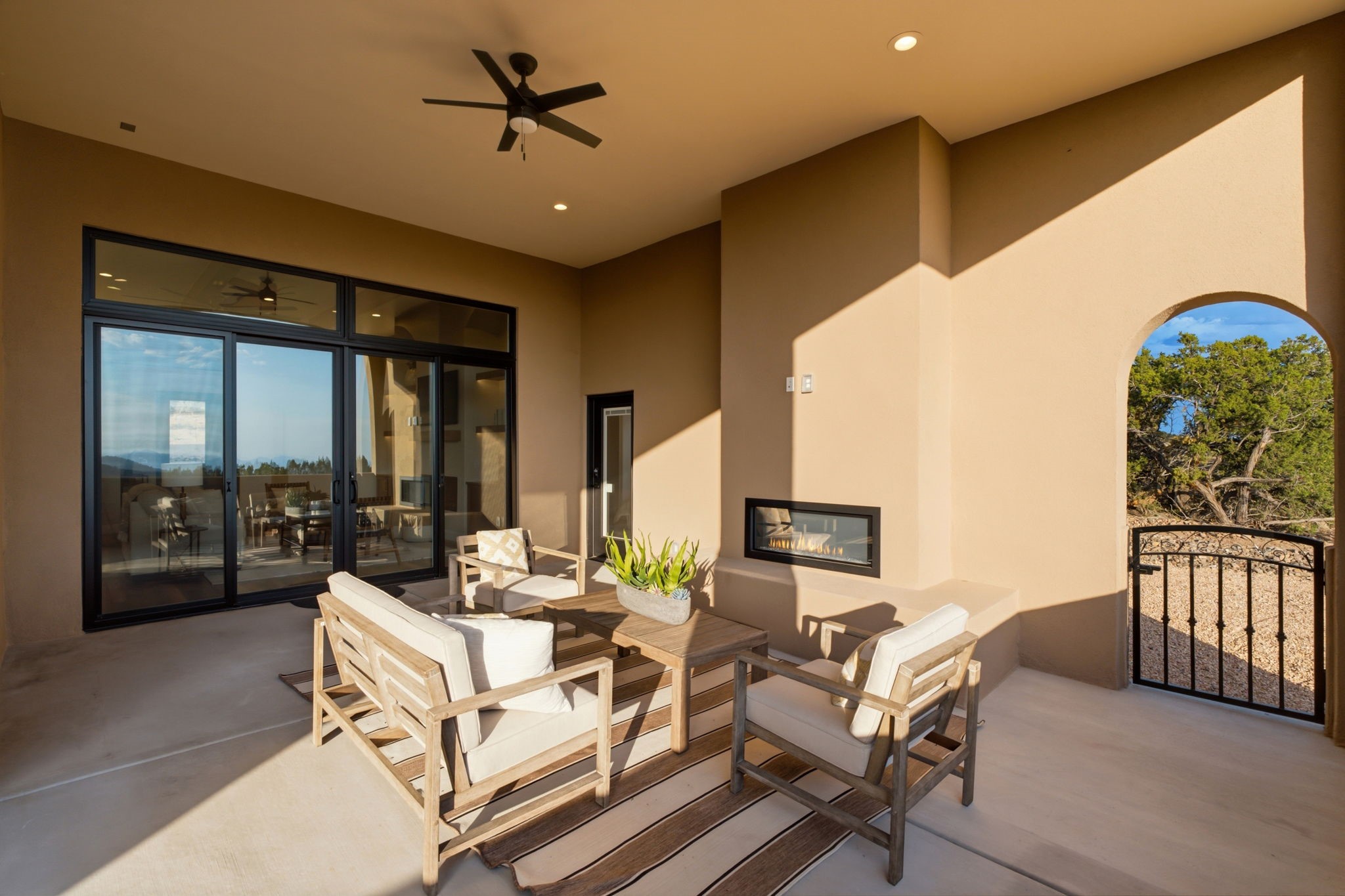 24 W Longview Drive