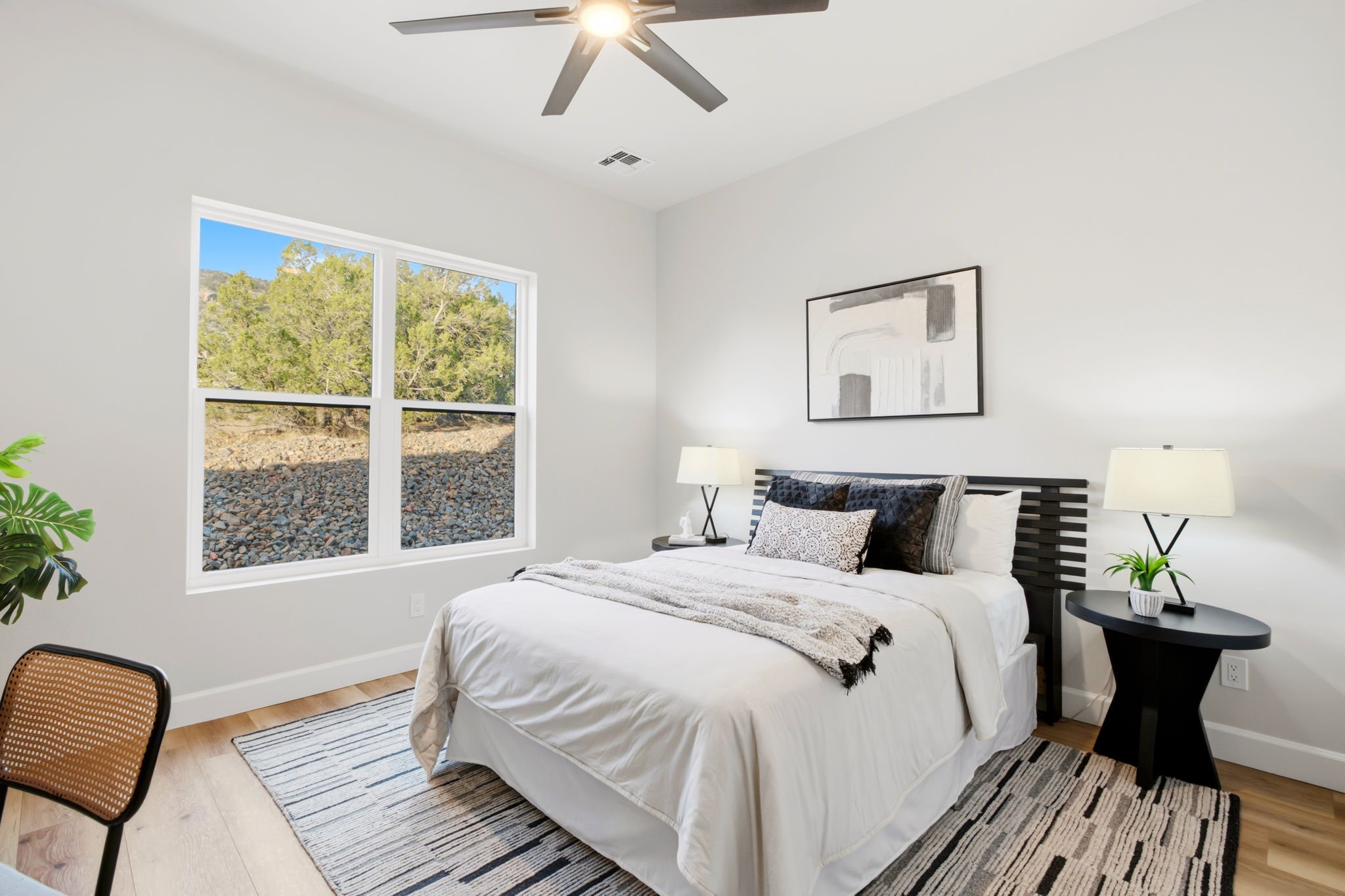 24 W Longview Drive