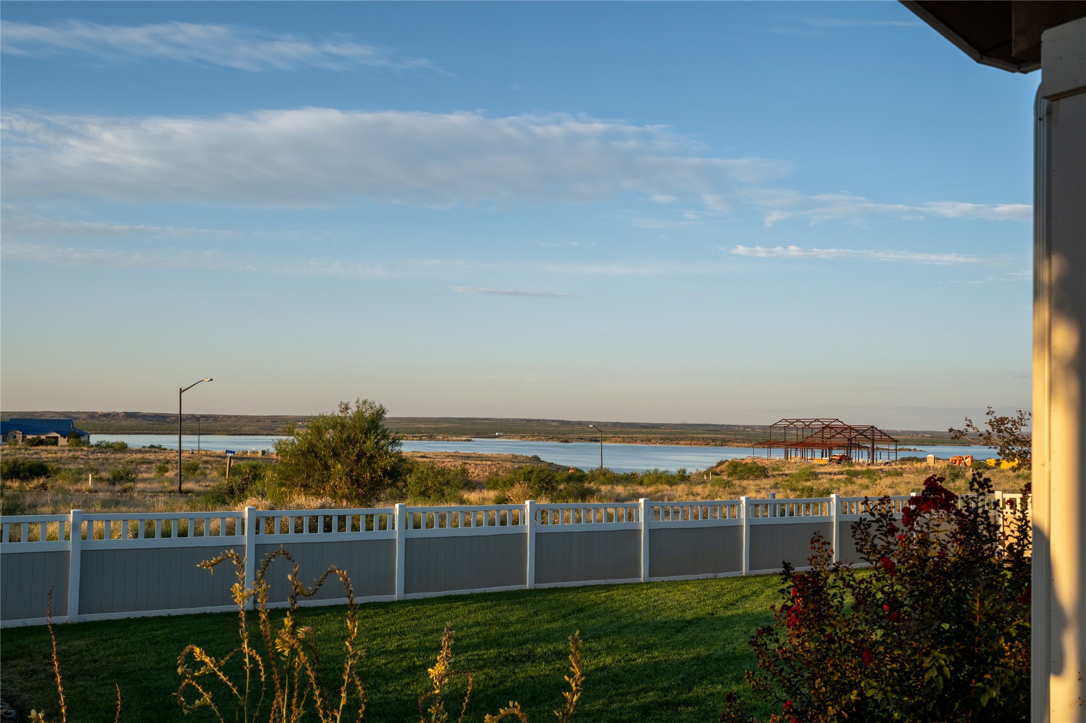 210 Ridgecrest