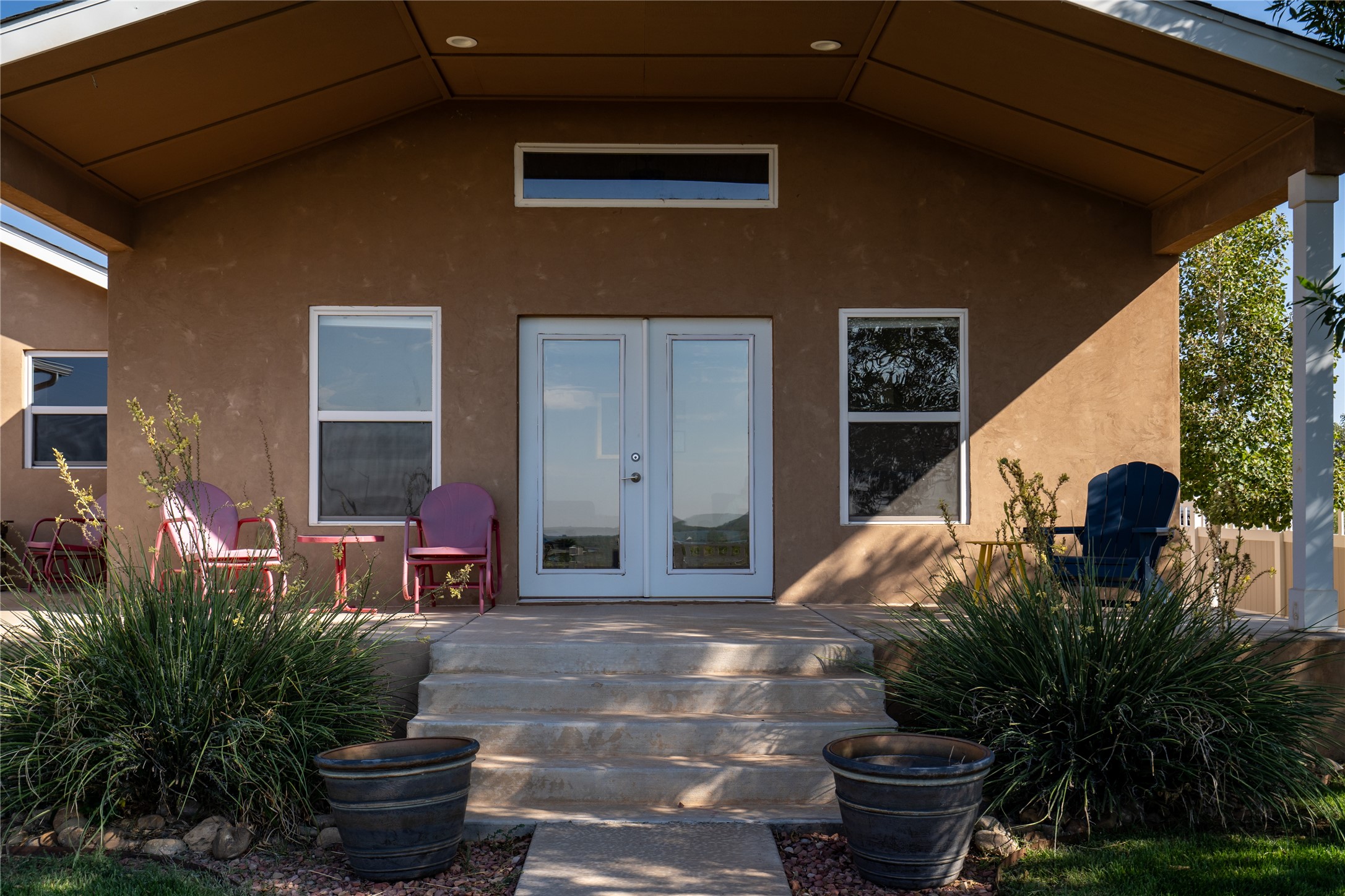 210 Ridgecrest