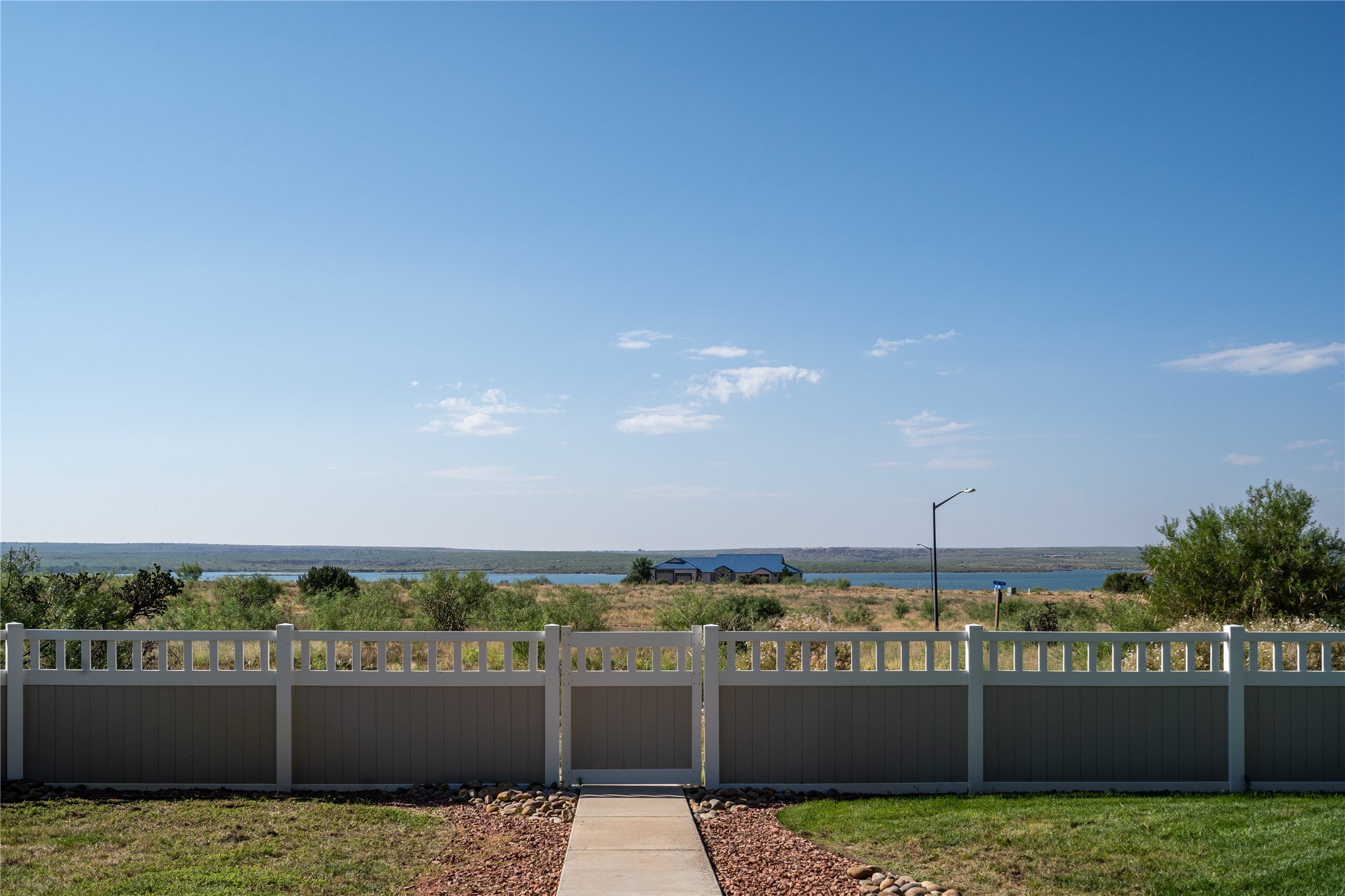 210 Ridgecrest