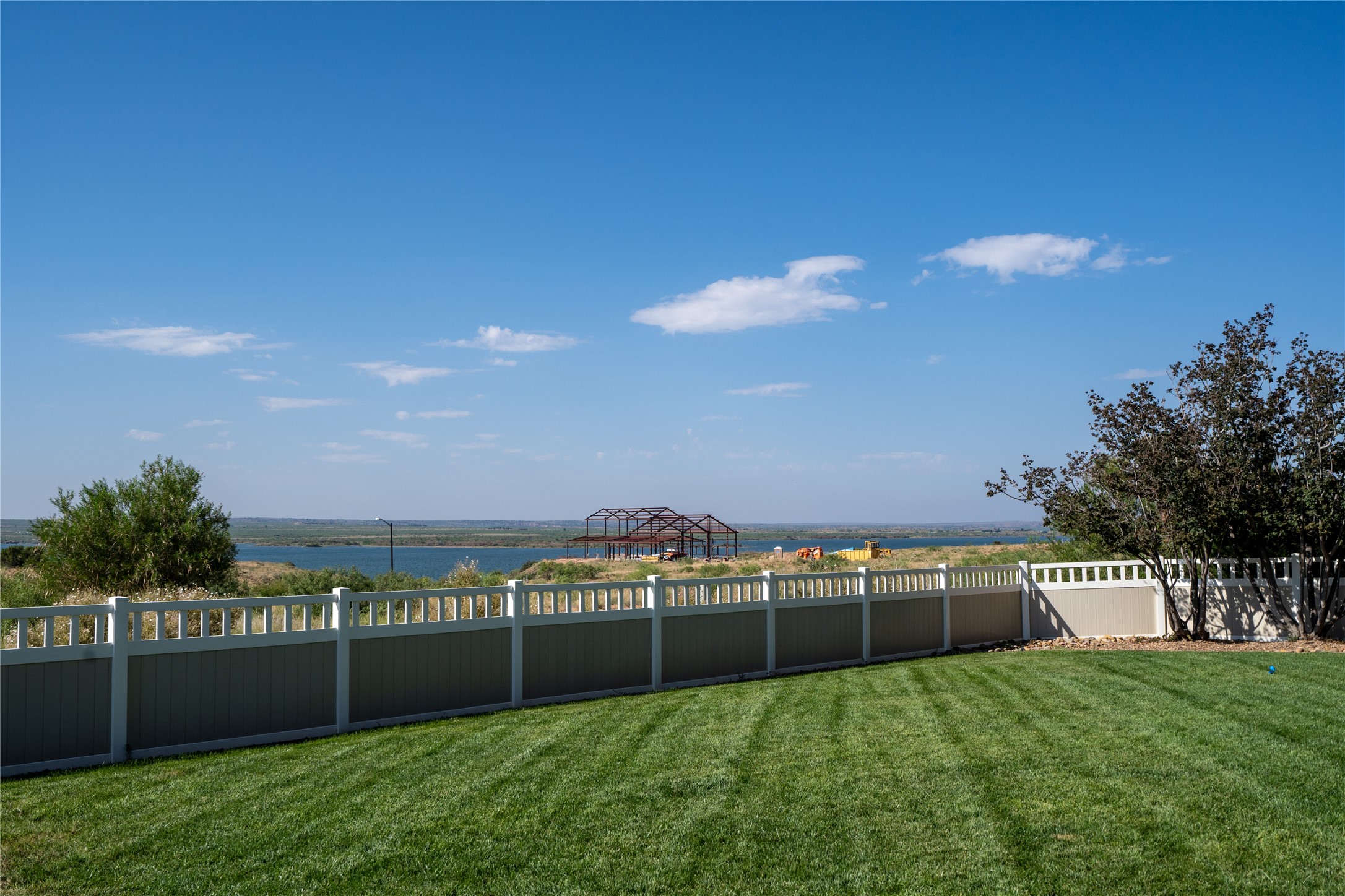 210 Ridgecrest