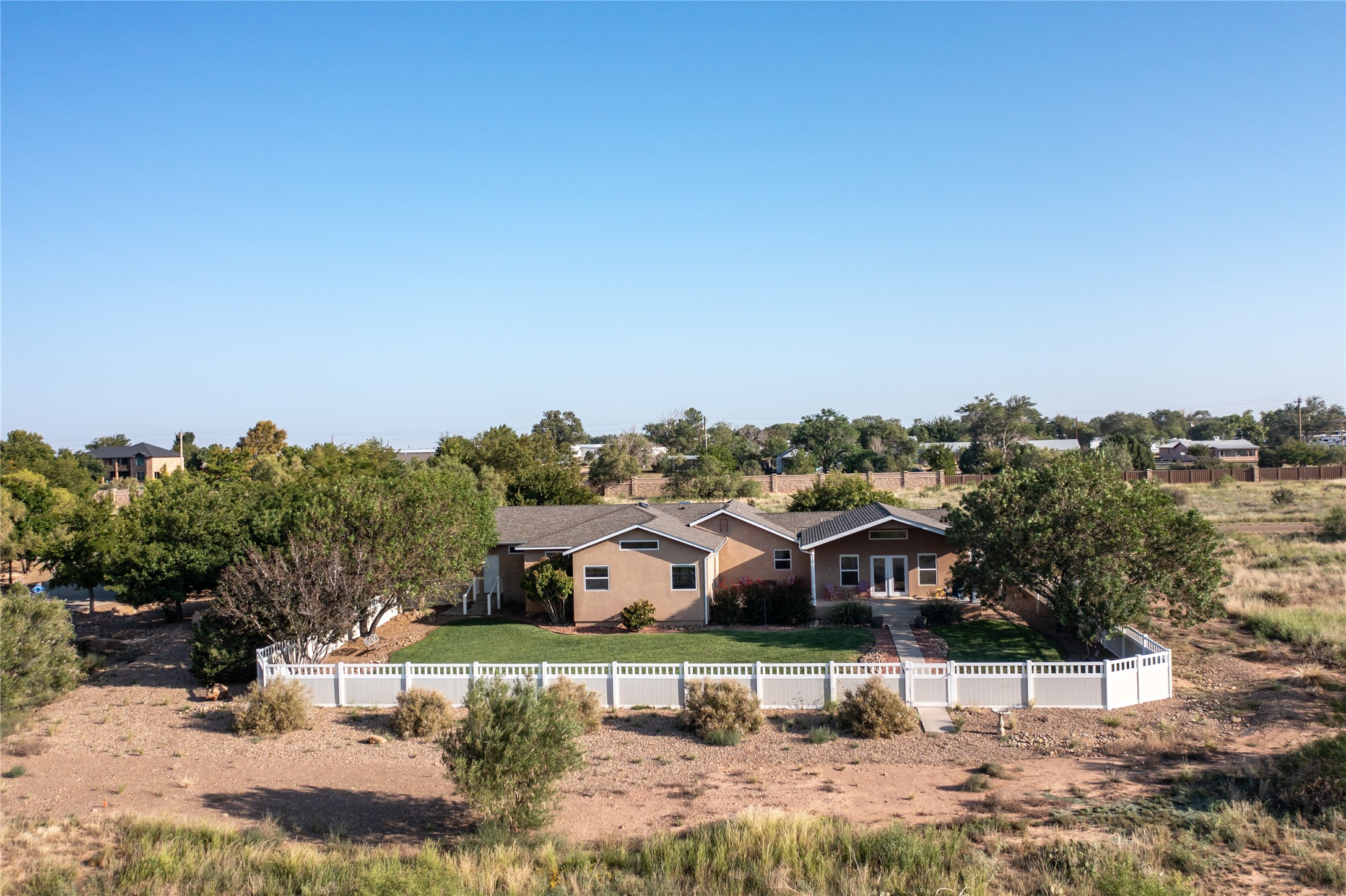210 Ridgecrest