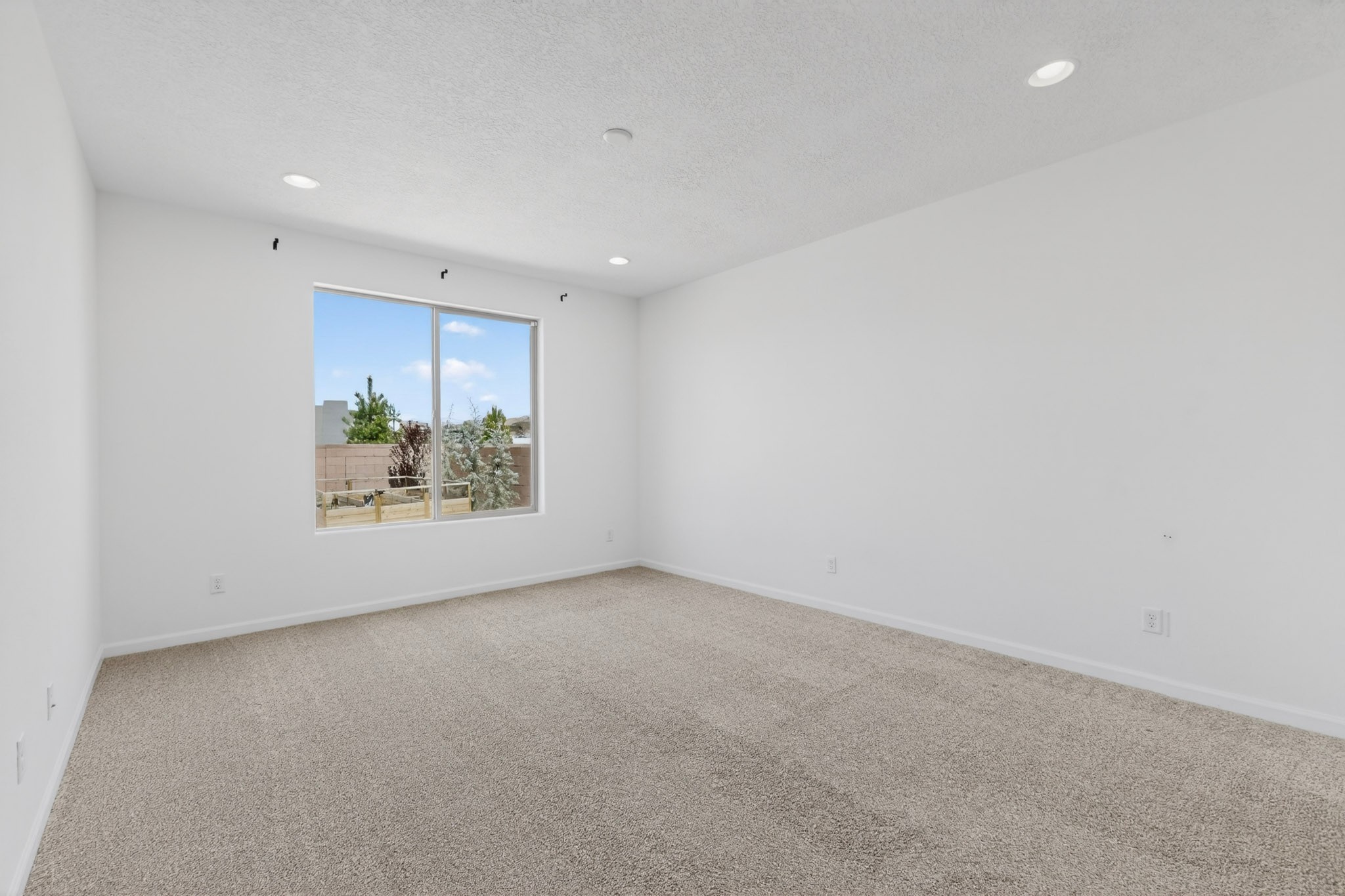 120 Mountaingem Loop