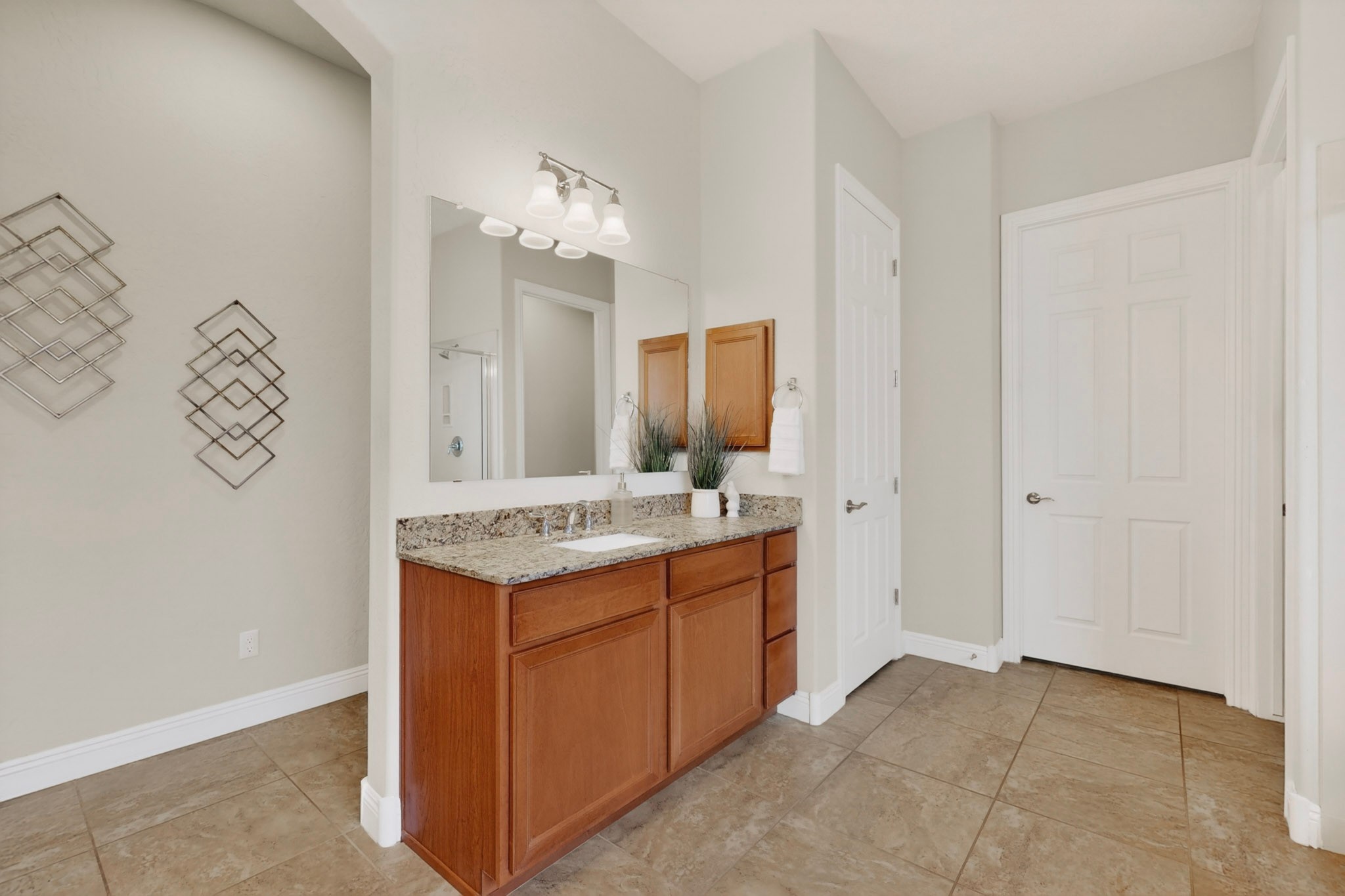 4707 Lluvia Encantada