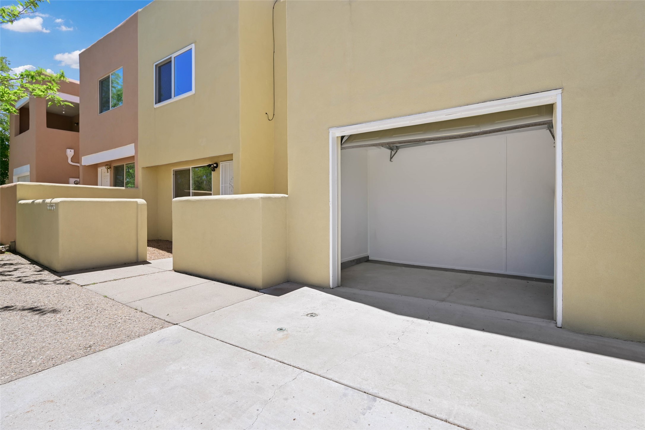 2582 Camino San Patricio