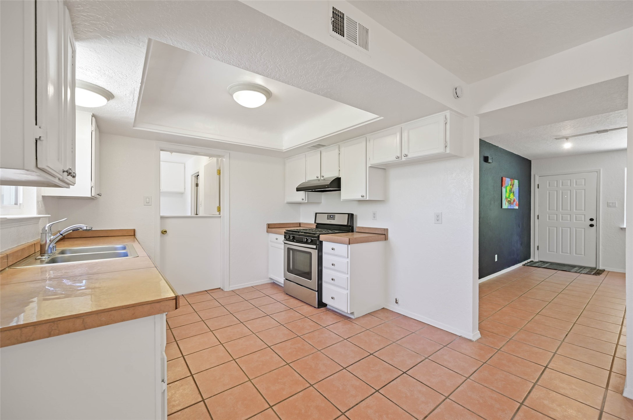 2582 Camino San Patricio