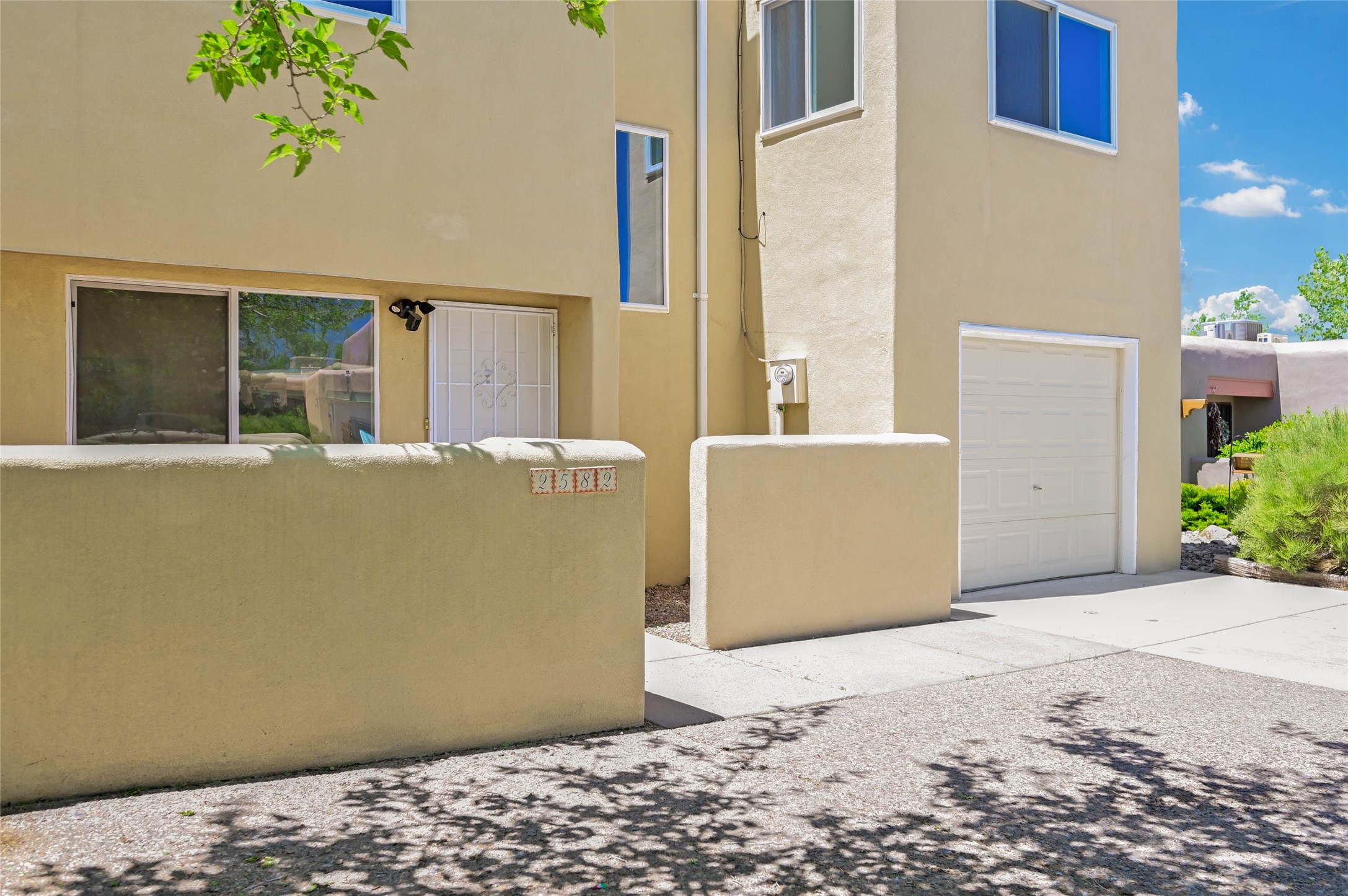 2582 Camino San Patricio