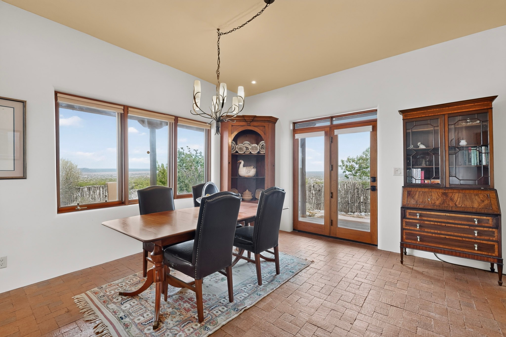 157 Silver Hills