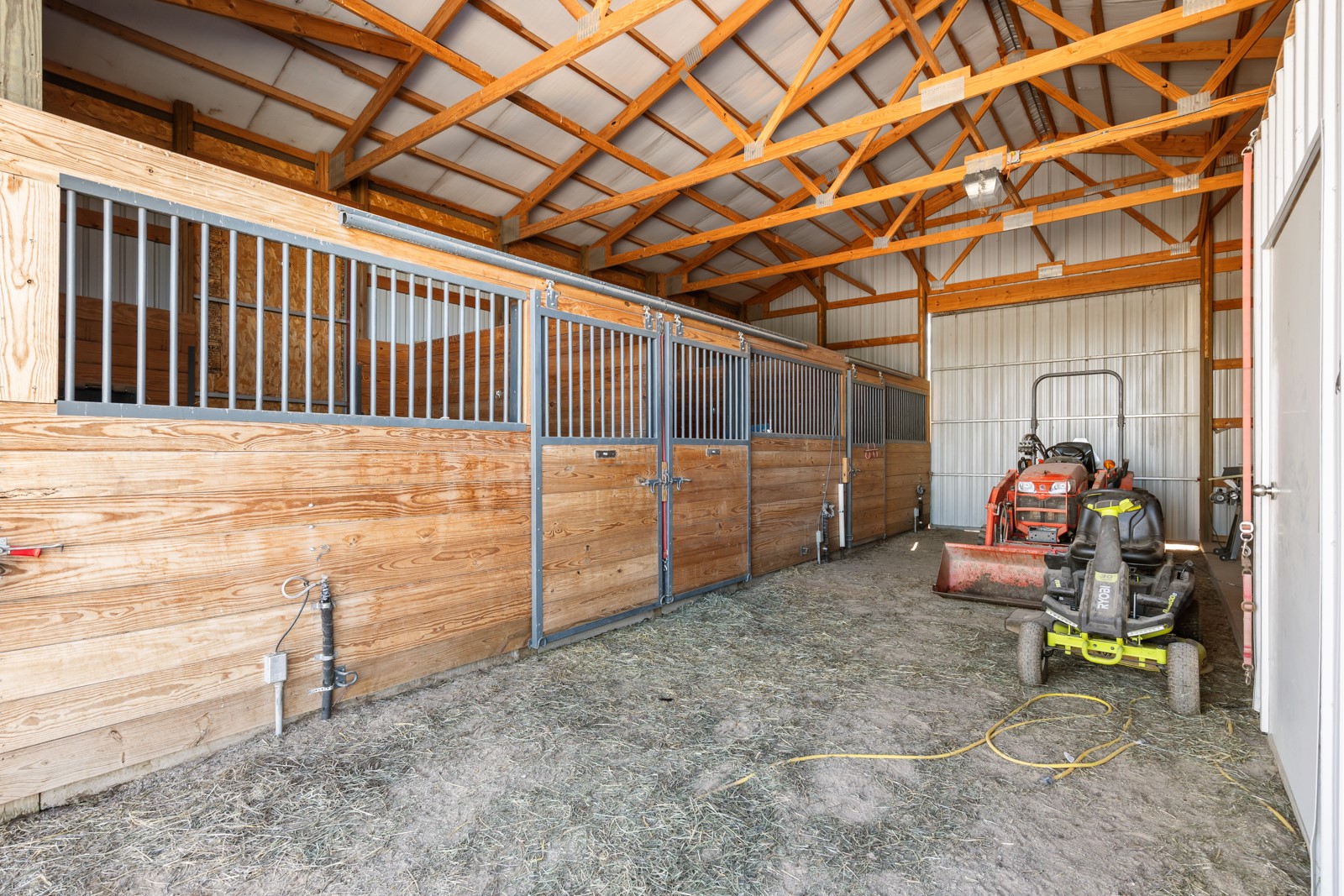 15 Silver Saddle