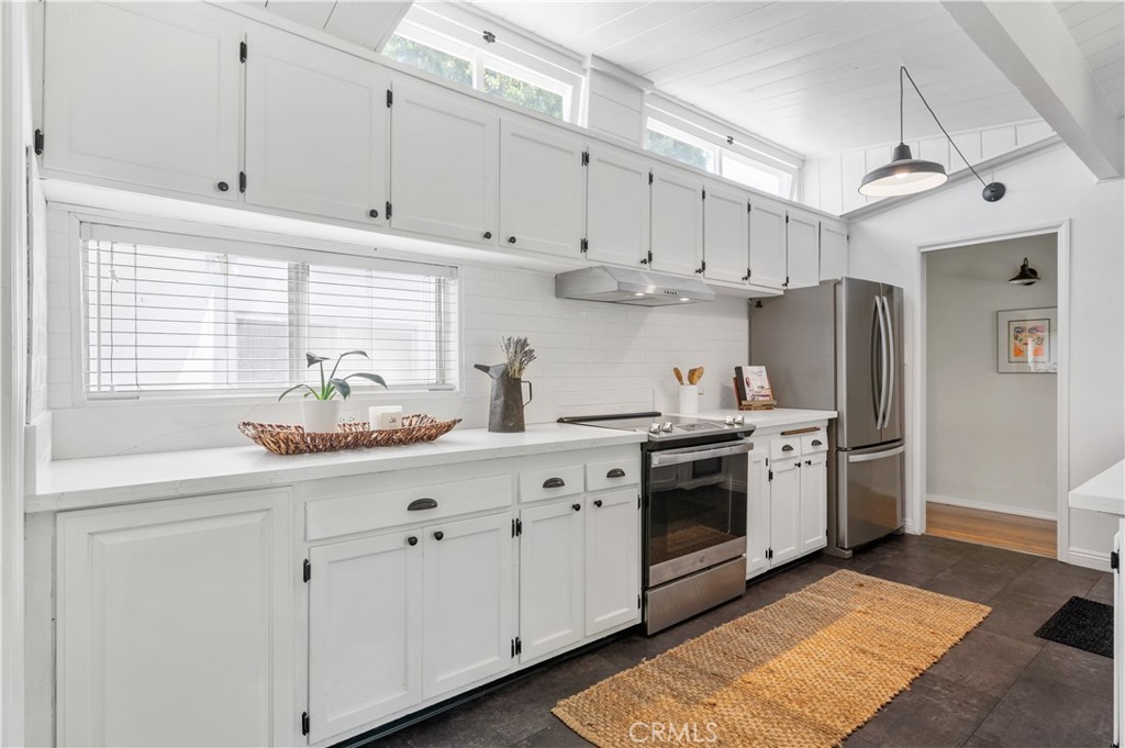2321 Carriage Drive