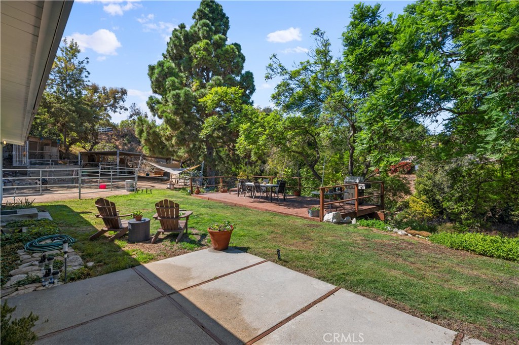 2321 Carriage Drive