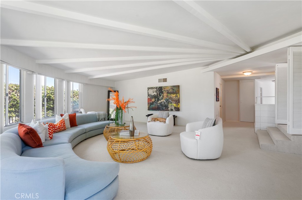 2321 Carriage Drive