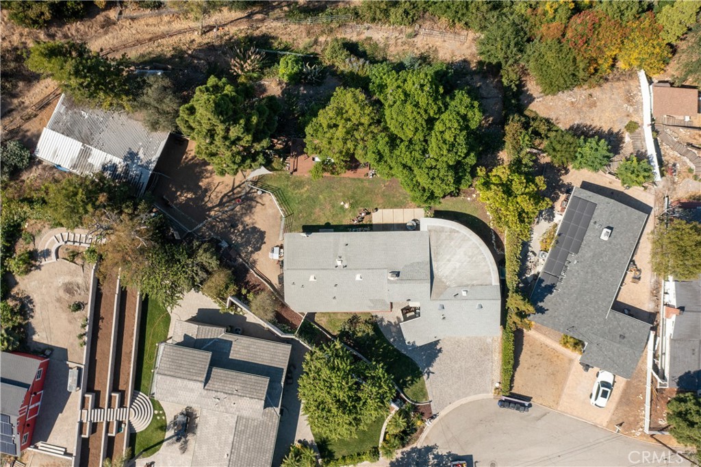 2321 Carriage Drive