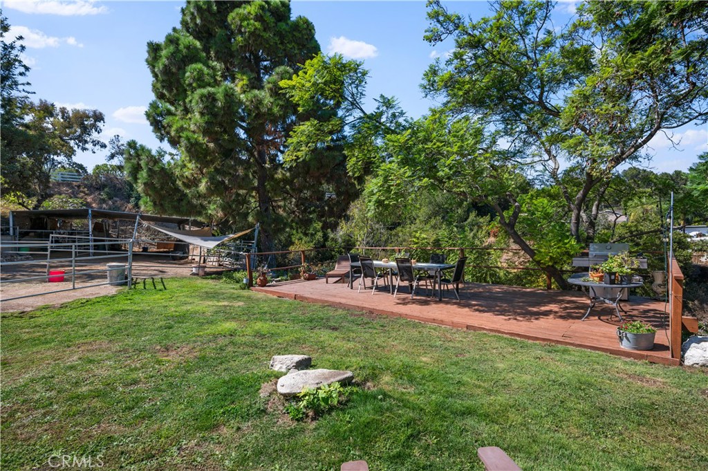 2321 Carriage Drive
