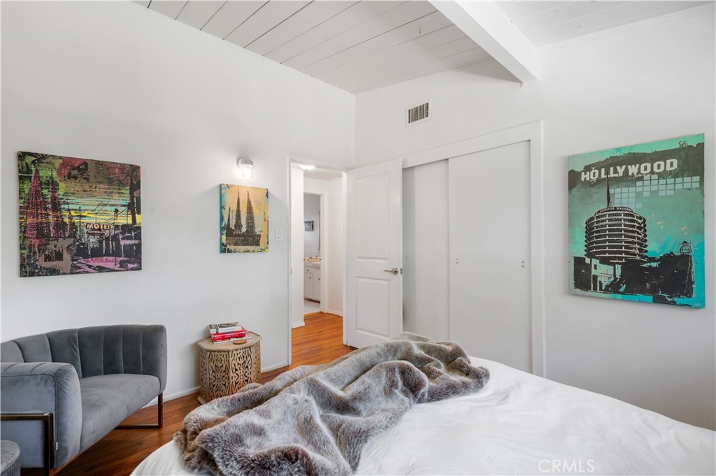 2321 Carriage Drive